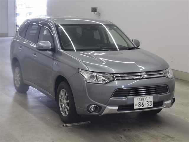 MITSUBISHI OUTLANDER PHEV 2015