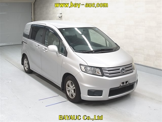 HONDA FREED