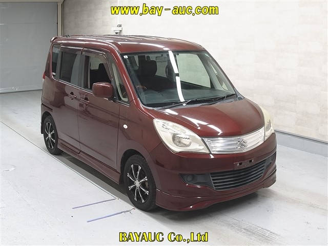 SUZUKI SOLIO 2013