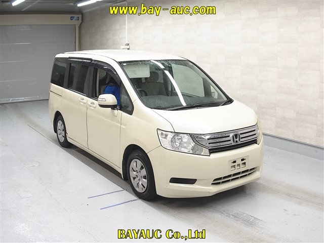 HONDA STEP WAGON 2010