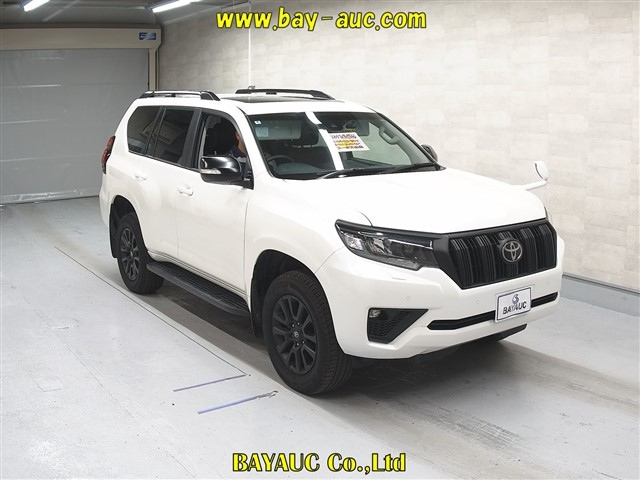 TOYOTA LAND CRUISER PRADO 2023