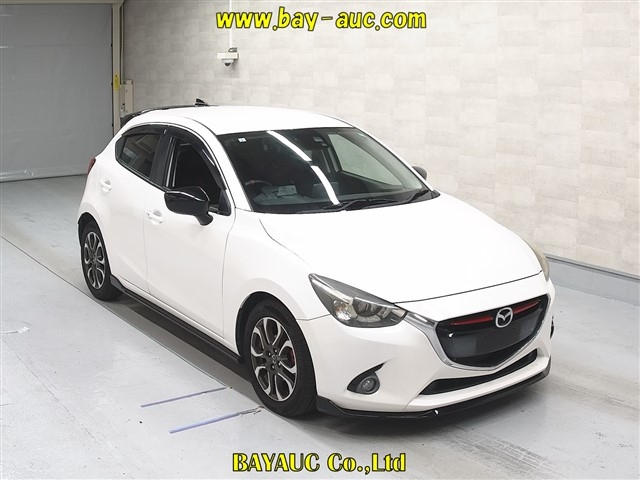 MAZDA DEMIO 2015