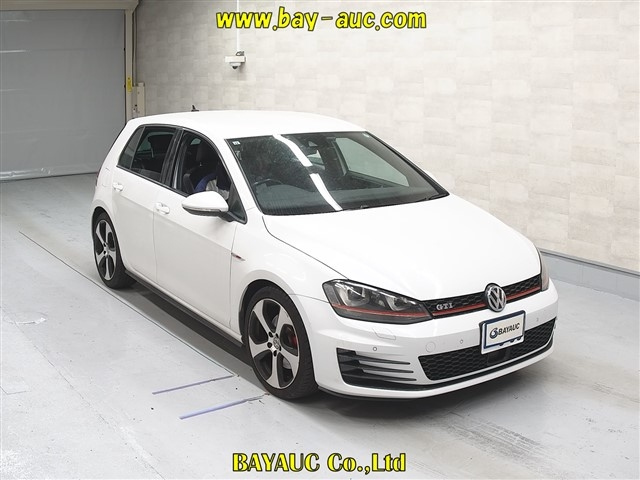 VOLKSWAGEN GOLF 2015