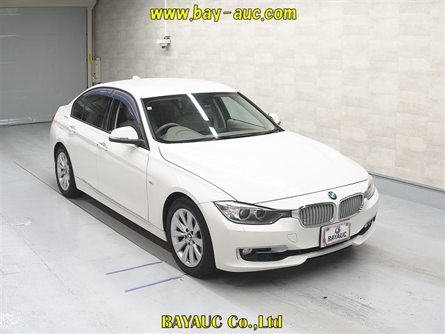 BMW 3 SERIES 2013