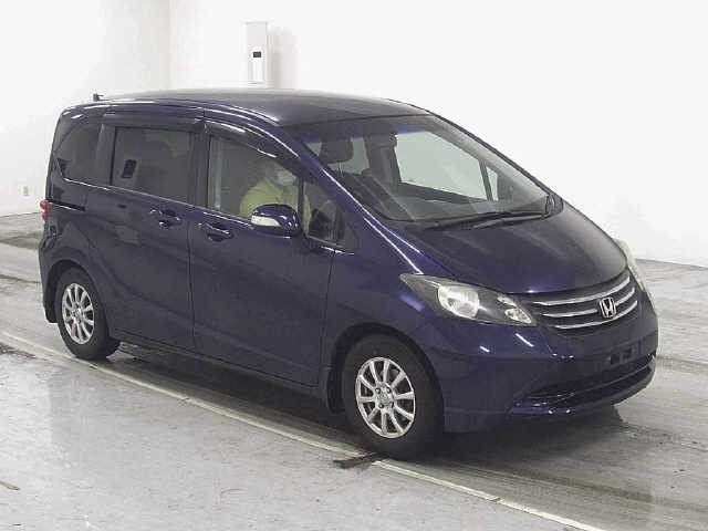 HONDA FREED 2011