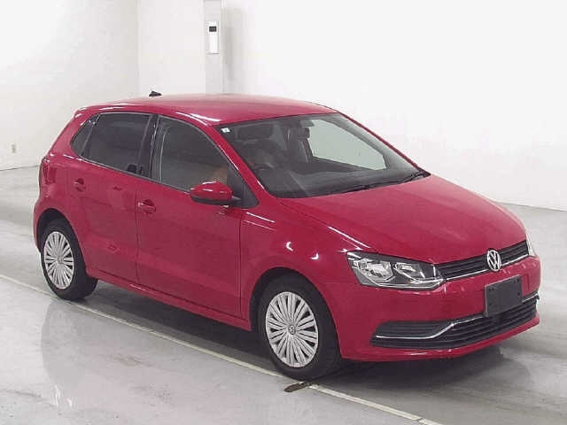 VOLKSWAGEN POLO 2015