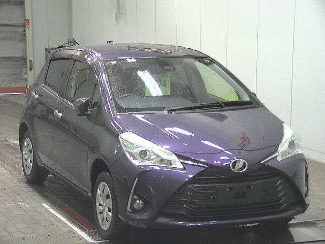 TOYOTA VITZ 2019
