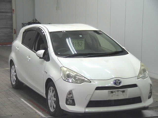 TOYOTA AQUA 2012