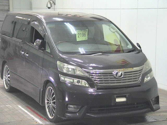 TOYOTA VELLFIRE 2010