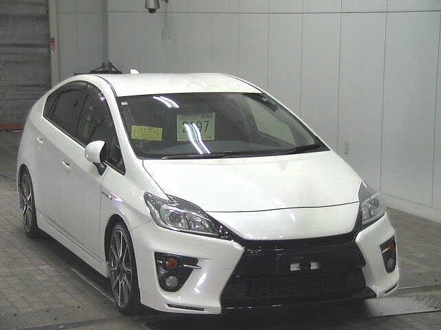 TOYOTA PRIUS 2012