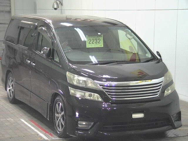 TOYOTA VELLFIRE 2010
