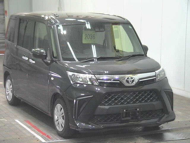 TOYOTA ROOMY 2021