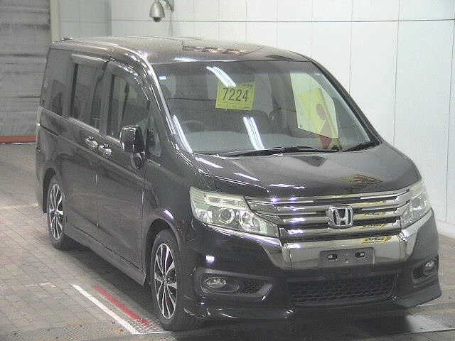 HONDA STEP WAGON 2012