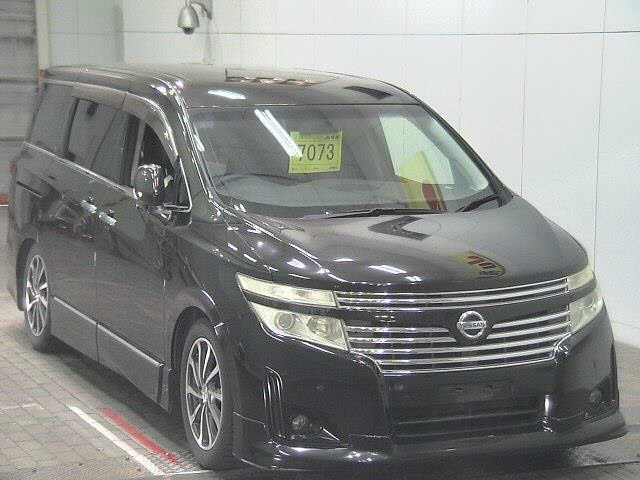 NISSAN ELGRAND 2011
