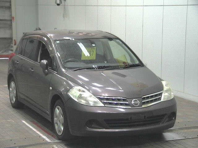 NISSAN TIIDA 2009