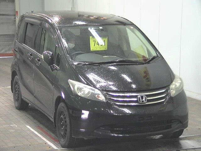 HONDA FREED 2010