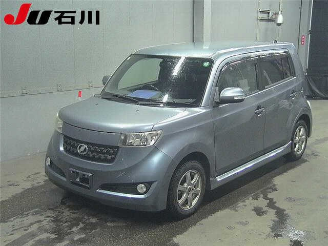 TOYOTA BB 2011