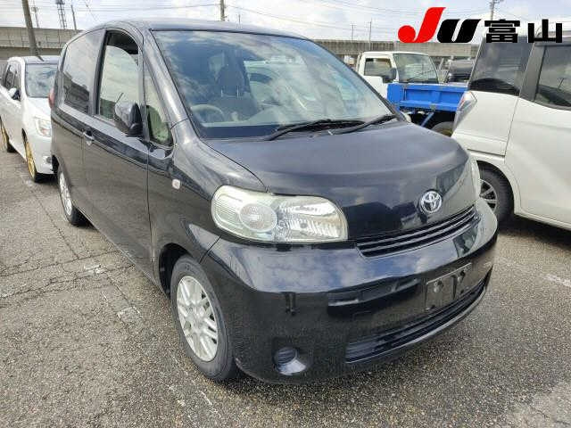 TOYOTA PORTE 2012