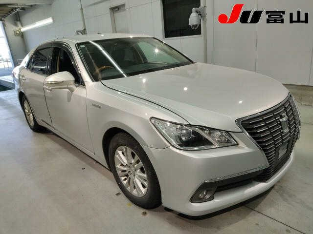 TOYOTA CROWN 2013