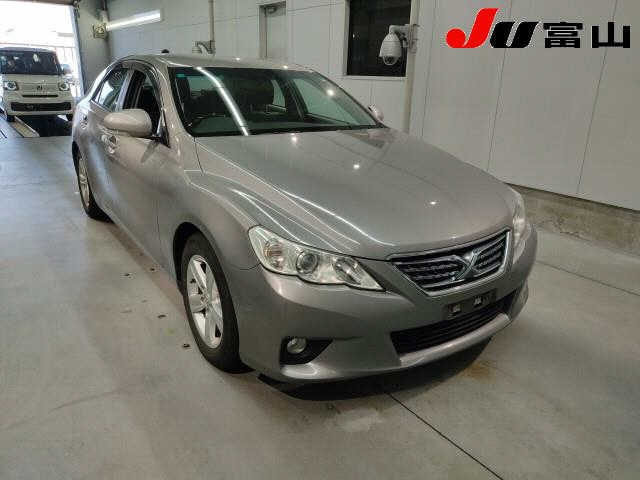 TOYOTA MARK X 2010