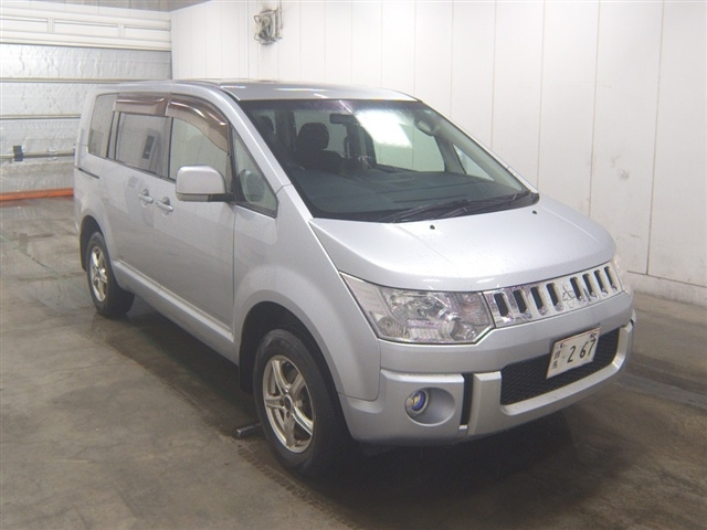 MITSUBISHI DELICA D5 2014