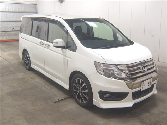 HONDA STEP WAGON 2012