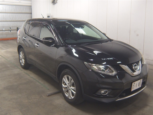 NISSAN X-TRAIL