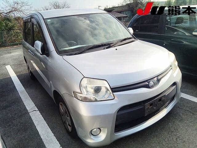 TOYOTA SIENTA 2012