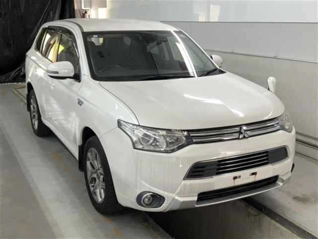 MITSUBISHI OUTLANDER PHEV 2014