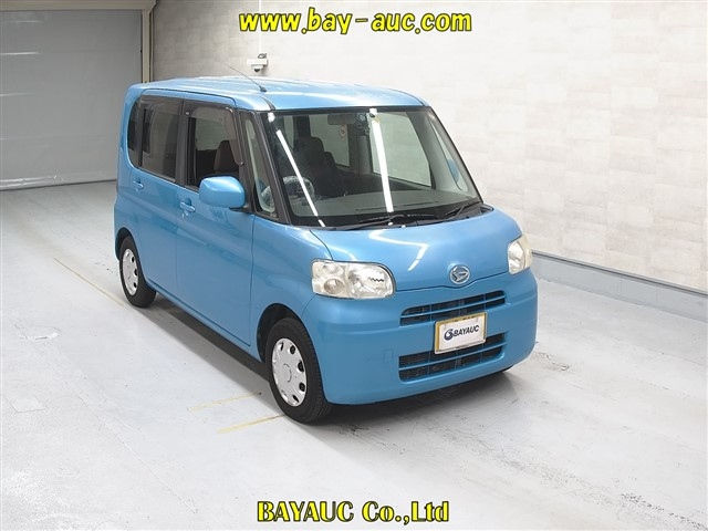 DAIHATSU TANTO 2010