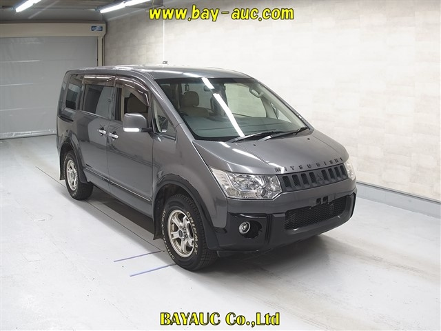 MITSUBISHI DELICA D5 2015
