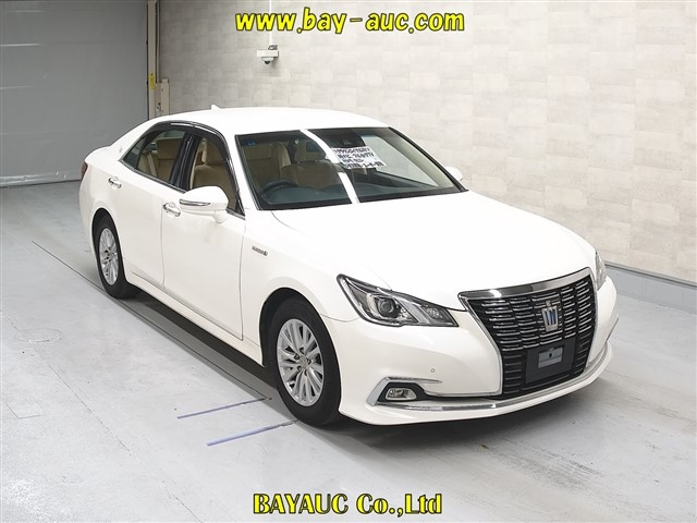 TOYOTA CROWN 2017