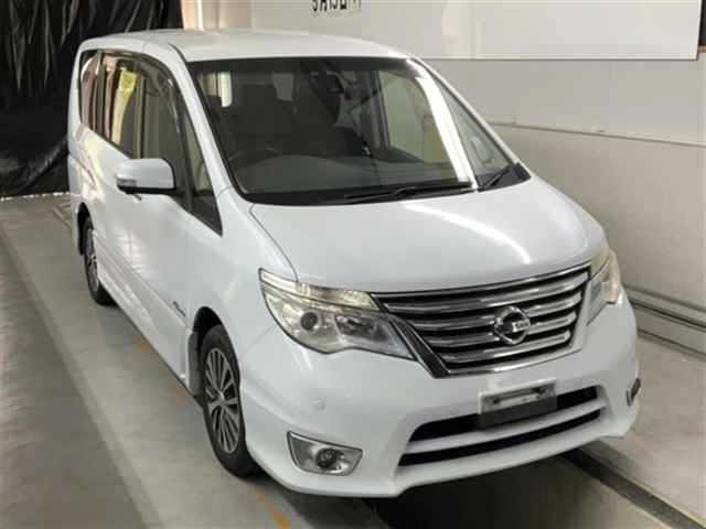 NISSAN SERENA 2015