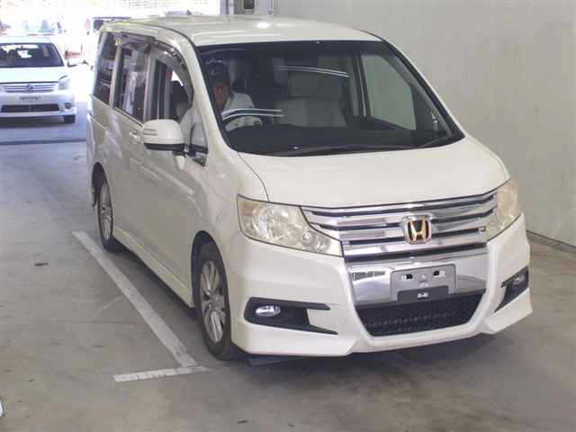 HONDA STEP WAGON 2010