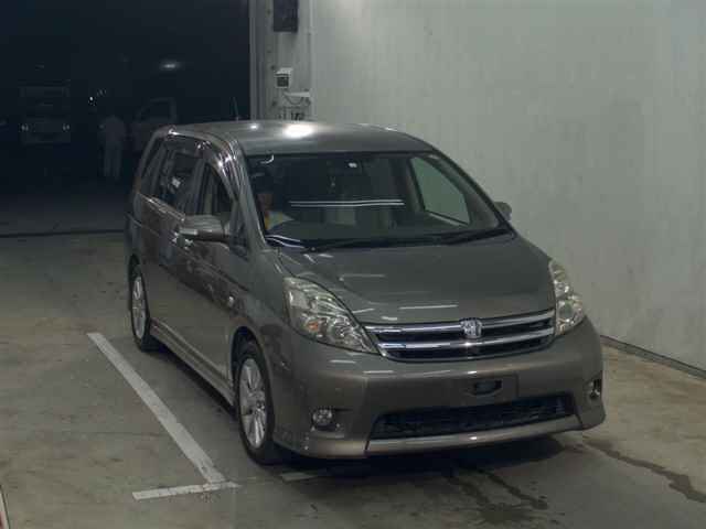 TOYOTA ISIS 2008