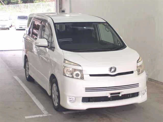 TOYOTA VOXY 2008