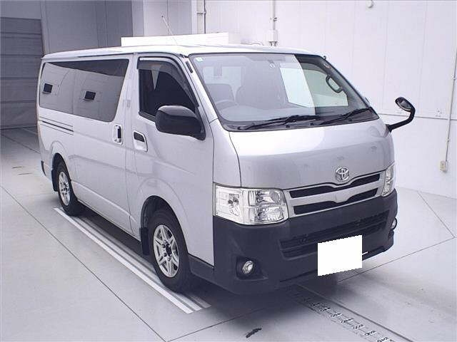 TOYOTA REGIUS ACE VAN