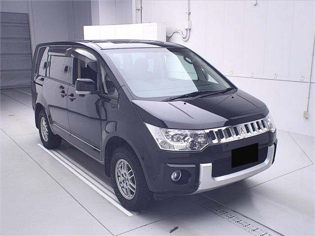 MITSUBISHI DELICA D5 2008