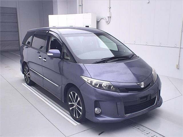 TOYOTA ESTIMA 2013