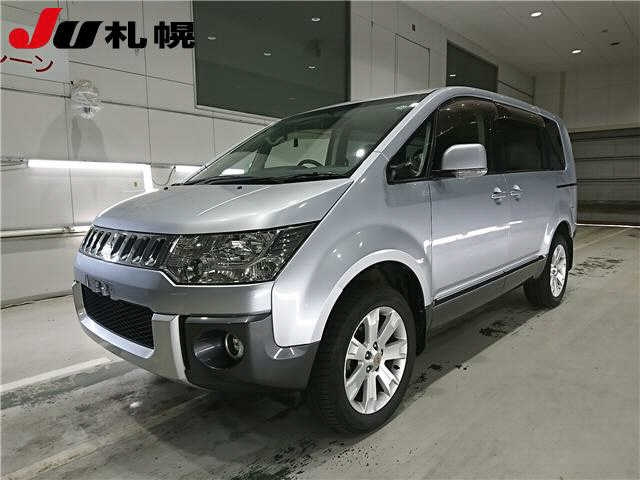 MITSUBISHI DELICA D5 2014