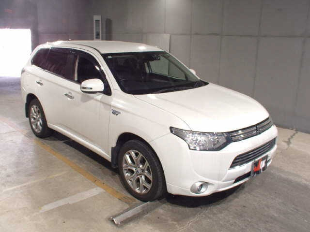 MITSUBISHI OUTLANDER PHEV