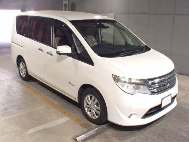 NISSAN SERENA 2014
