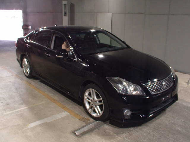 TOYOTA CROWN 2010