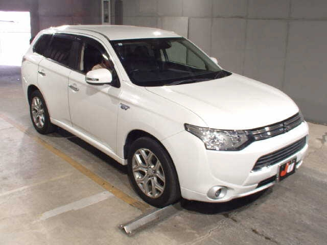 MITSUBISHI OUTLANDER PHEV