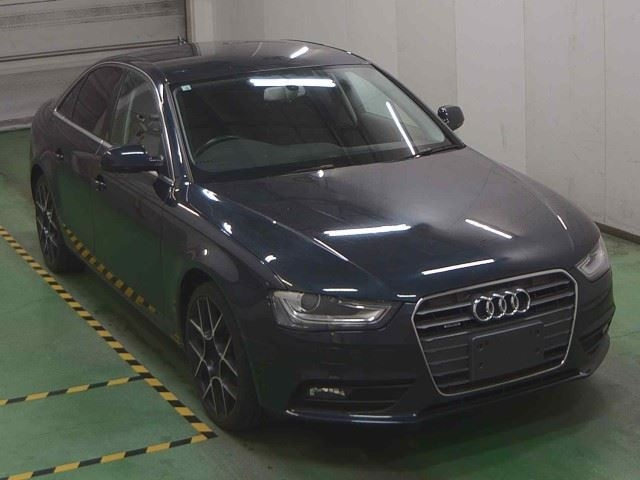 AUDI A4 2012