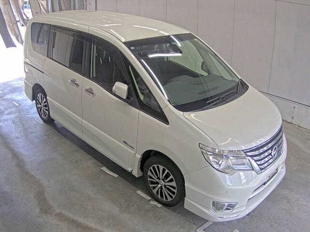NISSAN SERENA