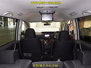 TOYOTA NOAH 2008