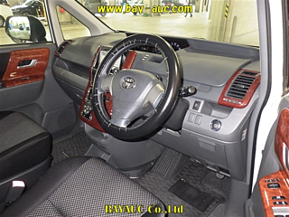 TOYOTA NOAH 2008