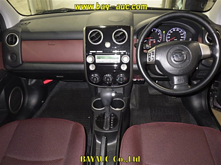 MAZDA VERISA 2009