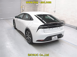 Заказать TOYOTA PRIUS PHV